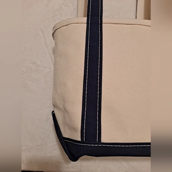 L.L. Bean Cream & Navy Blue Boat & Tote Bag Extra Long Shoulder Straps Handles - Picture 5 of 13